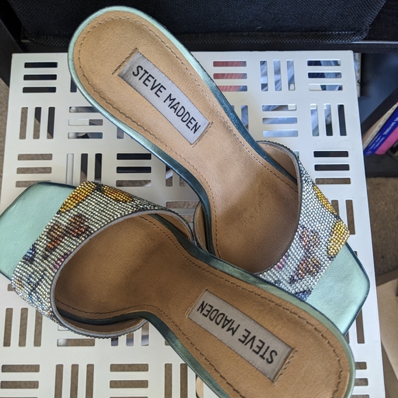 Steve Madden signal butterfly - Picture 3 of 3